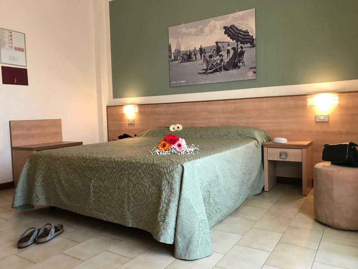 Hotel Ondina E Milazzo Cervia Exterior foto